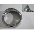 Scheinwerfer-Ring, chrom<br>Zustand: Gebraucht mit Mangel<br><br>Verwendbar fr: Harley-Davidson FLHRC Road King Classic 103, Typ: GUTAQO, Modelljahr: von 01/2014 bis 12/2016