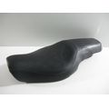 Sitzbank, schwarz<br>Zustand: Gebraucht ohne Mngel<br><br>Verwendbar fr: Harley-Davidson FFAAAO Sportster XL 883, Typ: XL2 X8F, Modelljahr: von 01/2007 bis 12/2010